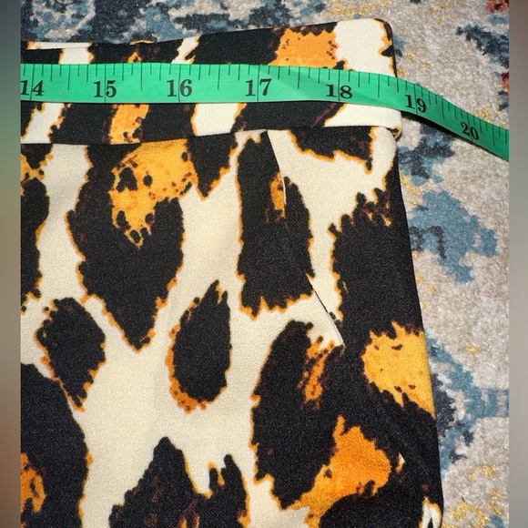 Ashley Stewart Animal Print  Pull On Jogger Pants Wide Leg Sz 18/20 - Picture 8 of 10